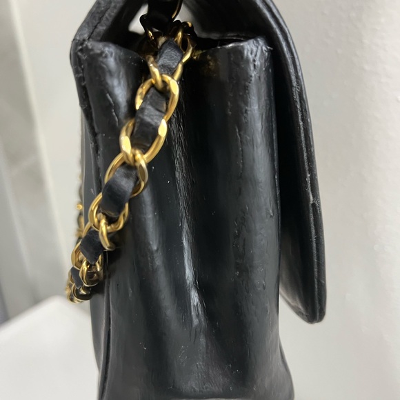 CHANEL Black Crossbody Bag with Gold Chain - Picture 12 of 16